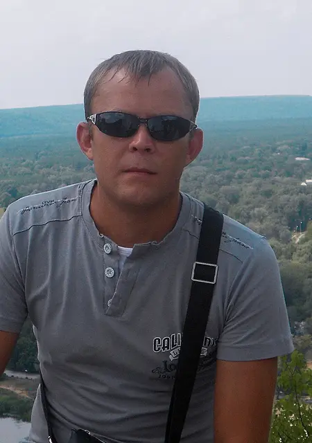 Я Михаил, 31 років, знайомлюсь без зобов'язань у Горлівці