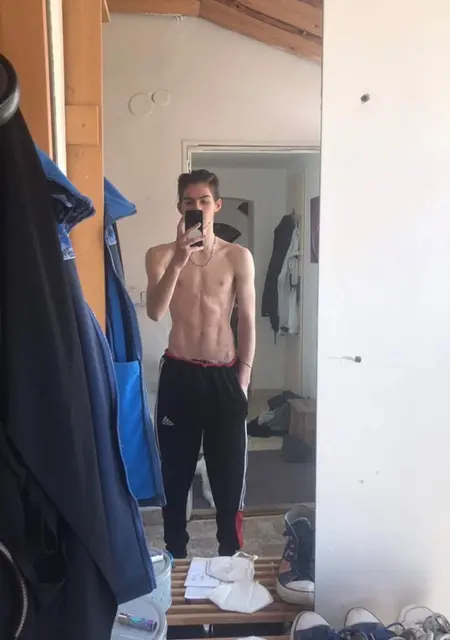 Я David, 22, из Брно, ищу знакомства без обязательств