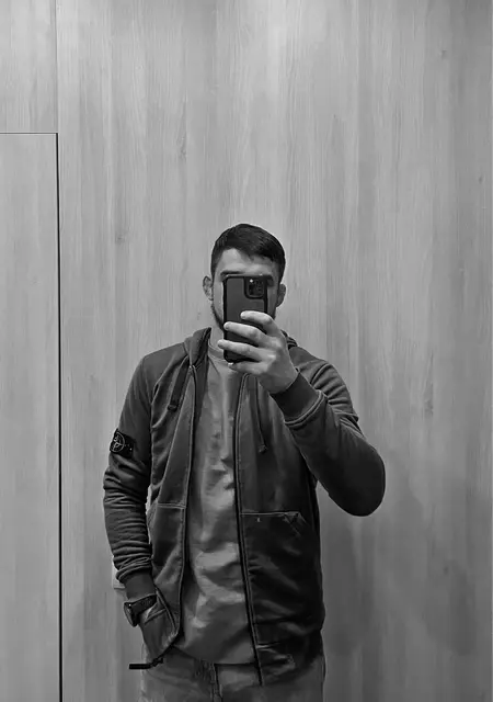 Арчи из Броваров, мне 25, познакомлюсь для общения