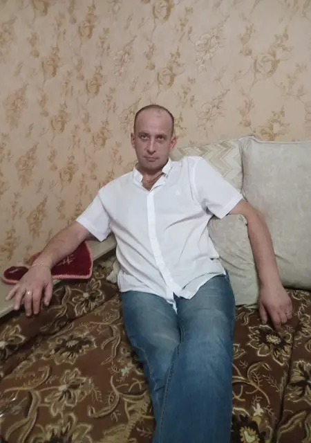 Егор из Новополоцка, мне 41, познакомлюсь для постоянных отношений