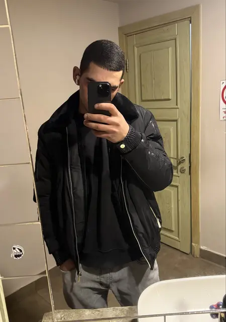 Я Levon, 20, знакомлюсь для приятного времяпровождения в Гюмри