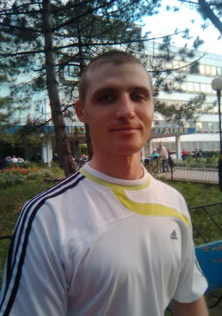 Андрей из Днепра, ищу на сайте знакомства без обязательств