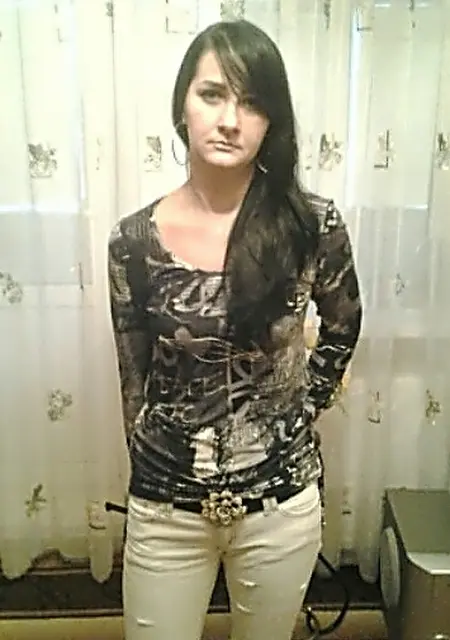 Я Аня, 39 років з Донецька, шукаю знайомство для постійних стосунків