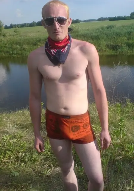 Алексей из Кобрина, мне 34, познакомлюсь для дружбы