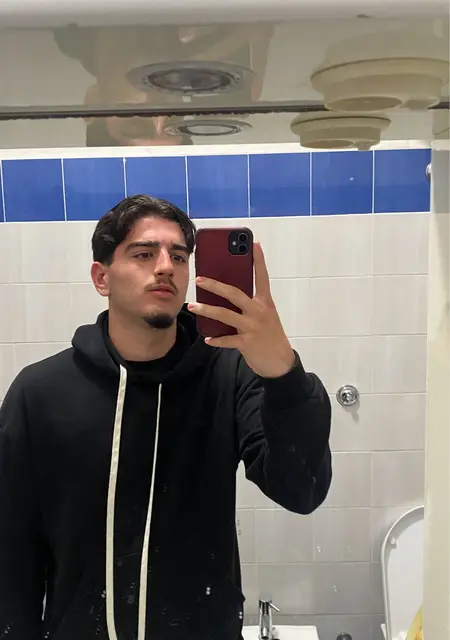 Stefano из Рима, ищу на сайте знакомства на одну ночь