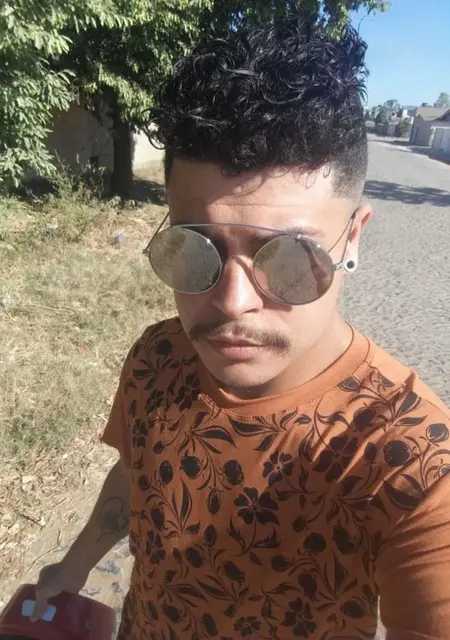 Я Rafael, 43, знакомлюсь в Праге