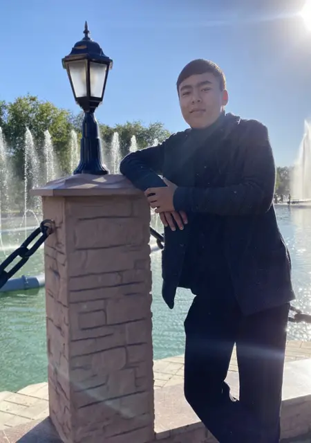 Я Абилмансур, 18, из Актобе, ищу знакомство для общения