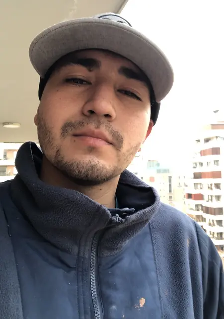 Eduar из Сантьяго, ищу на сайте знакомства без обязательств