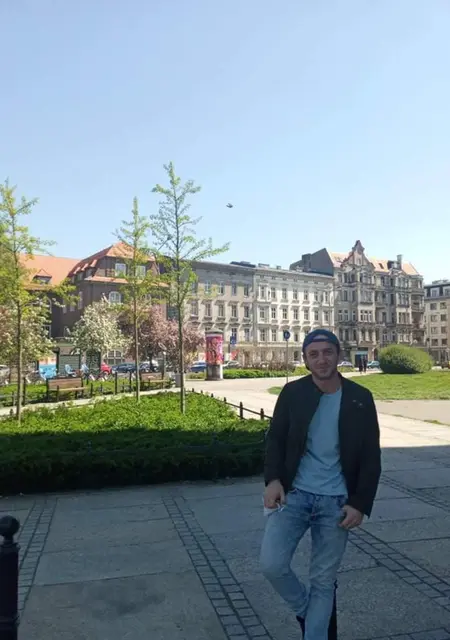 Temo из Агиос Димитриос, мне 35, познакомлюсь на одну ночь