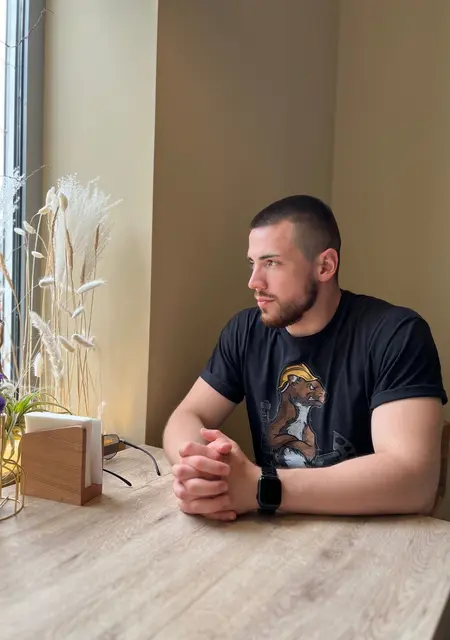 Давид из Тбилиси, мне 30, познакомлюсь без обязательств