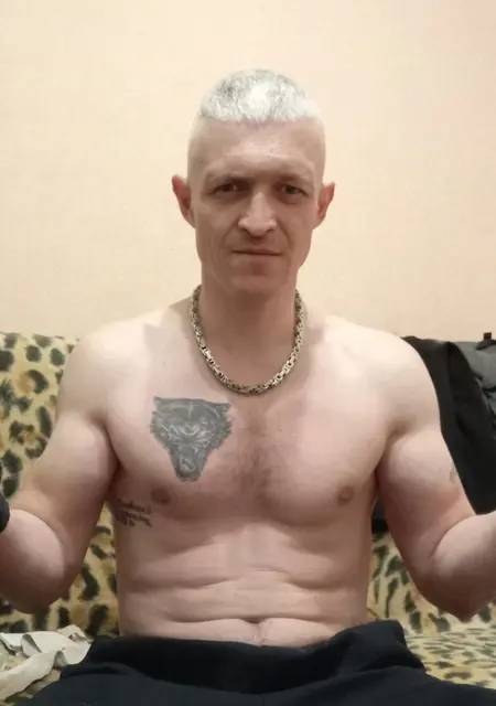 Я Валера, 42, из Первомайска, ищу знакомства на одну ночь