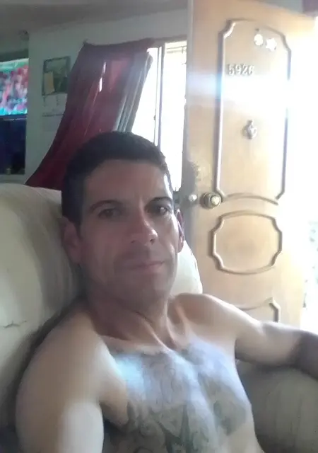 Я Luis, 39, из Сантьяго, ищу знакомство для дружбы