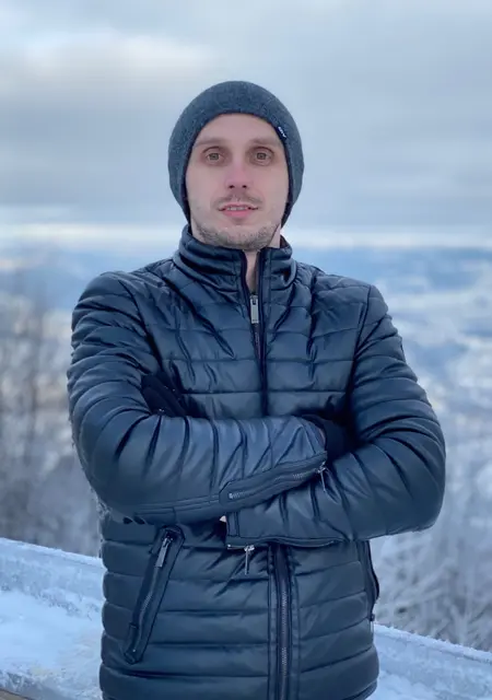 Михайло из Ужгорода, ищу на сайте общение