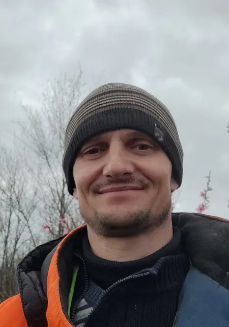 Я Олег, 45, знакомлюсь без обязательств в Донецке