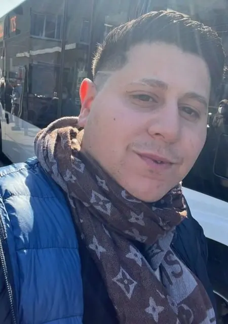 Я Cneyt, 29, из Берлина, ищу знакомство