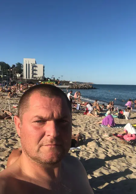 Я Андрій, 43 років, знайомлюсь для приємного проведення часу у Чернігові