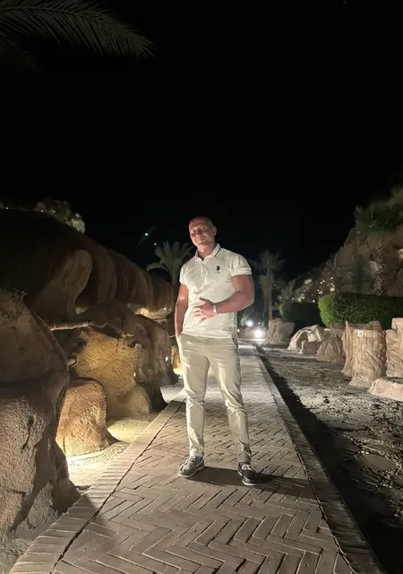 Данил из Софии, ищу на сайте знакомства на одну ночь