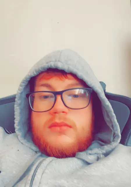 Я Brad, 22, из Гримсби, ищу знакомство для общения