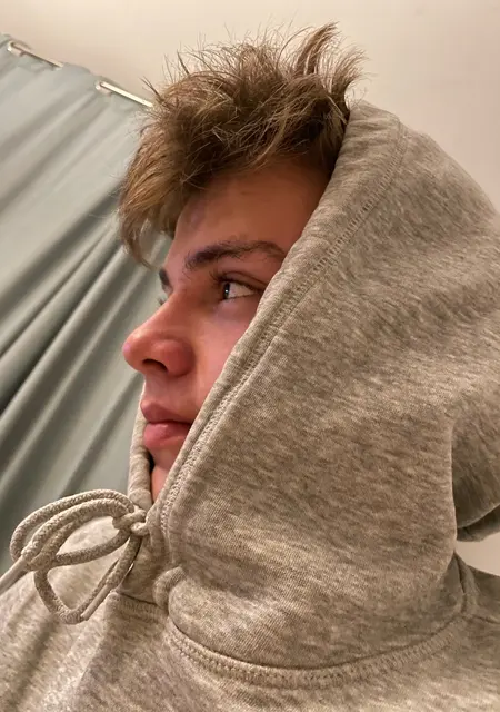 Я Александр, 21, из Анкары, ищу знакомство для дружбы