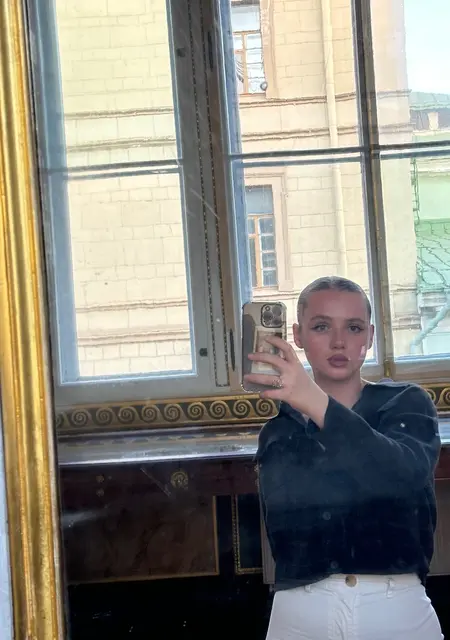 Elena из Амстердама, мне 24, познакомлюсь для постоянных отношений