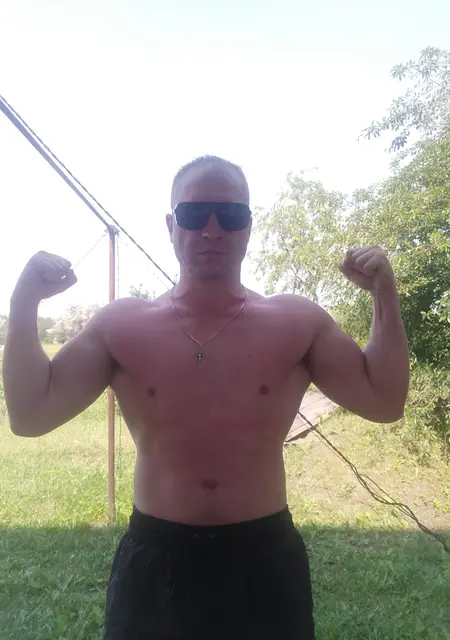 Denis из Каменского, ищу на сайте знакомства без обязательств