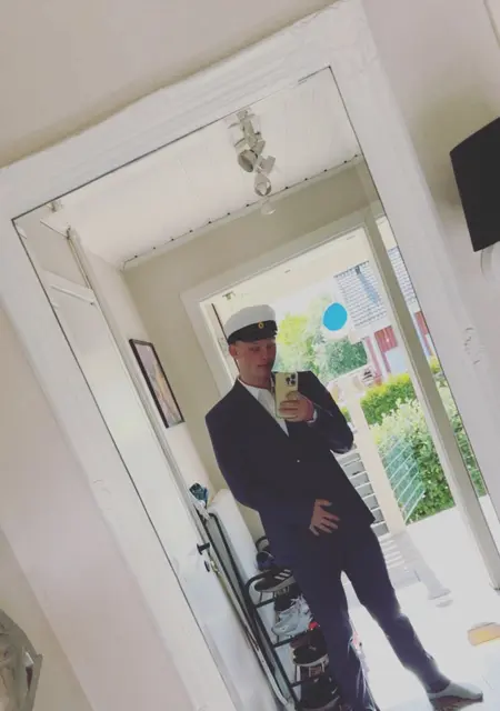 Thomas из Уппсала, мне 21, познакомлюсь без обязательств