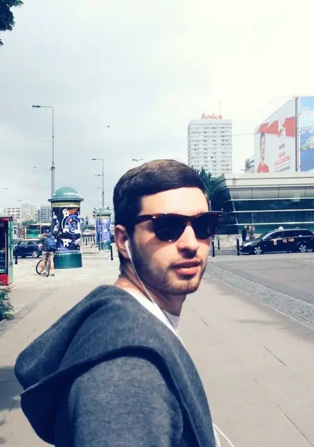 Иван з Миколаєва, шукаю на сайті знайомства на одну ніч