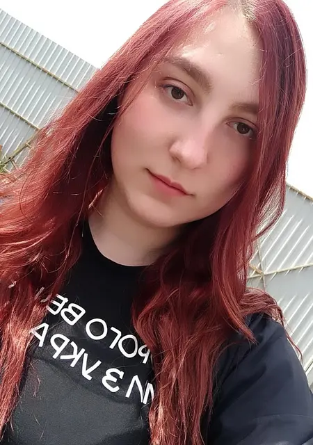 Алина из Харькова, ищу на сайте общение