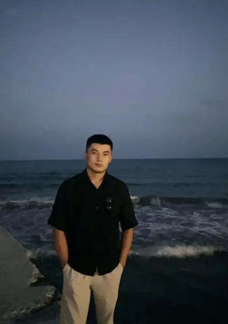 Я Умар, 21, знакомлюсь для постоянных отношений в Бишкеке