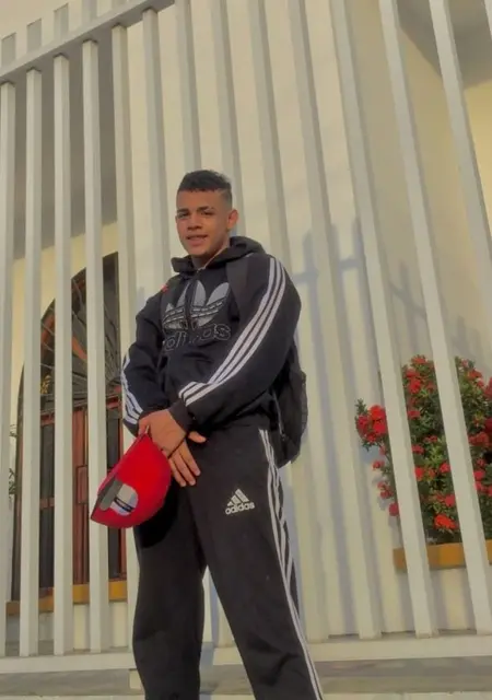 Я Angel, 18, знакомлюсь в Мадриде