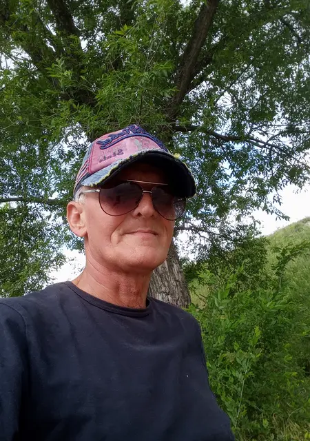 Слава з Миколаєва, шукаю на сайті знайомства на одну ніч