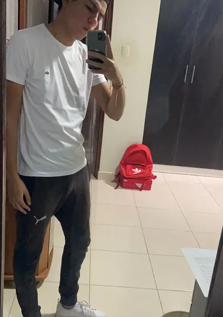 Marco из Арекипы, мне 26, познакомлюсь на одну ночь