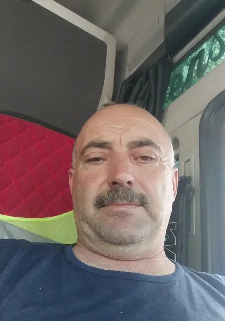 Я Хафиз, 49, из Баку, ищу знакомства на одну ночь