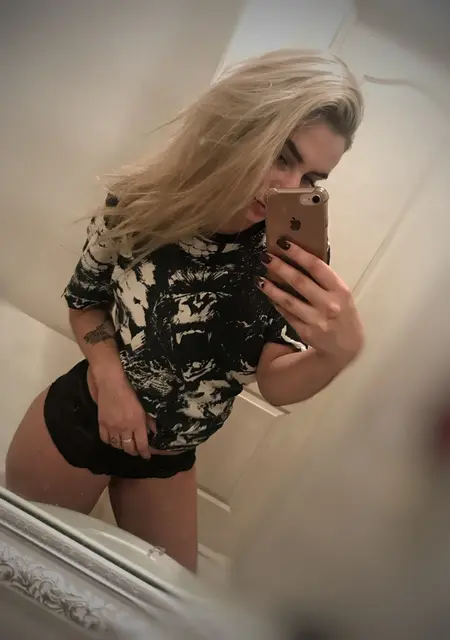 Анастасия из Харькова, ищу на сайте приятное времяпровождение