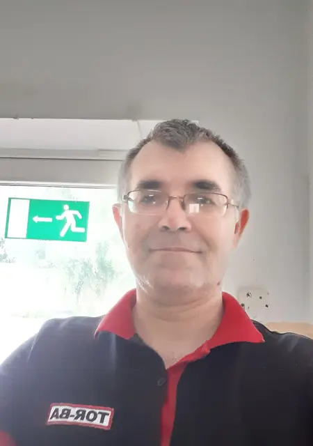 Я Олег, 49, из Тернополя, ищу знакомство для приятного времяпровождения