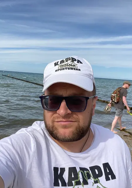 Я Lesuk, 34, из Гамбурга, ищу знакомства без обязательств