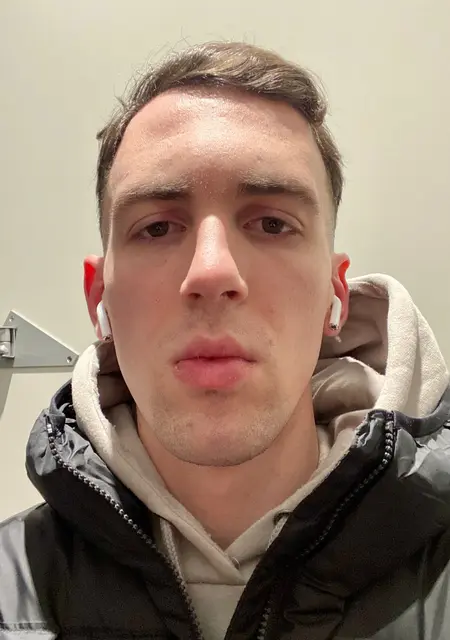 Я Мен, 23 років з Кропивницького, шукаю знайомства на одну ніч