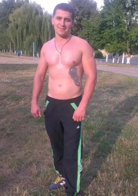 Я Александр, 46 років з Броварів, шукаю знайомства на одну ніч