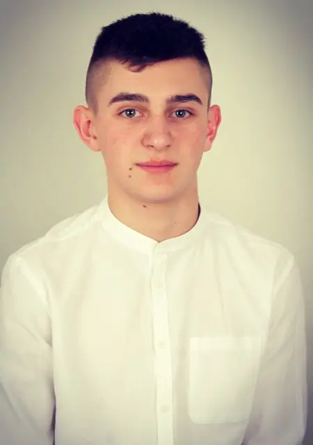 Вадим из Сум, ищу на сайте знакомства на одну ночь