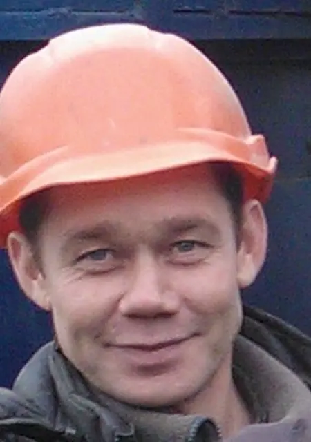 Илья из Кривого Рога, мне 52, познакомлюсь без обязательств