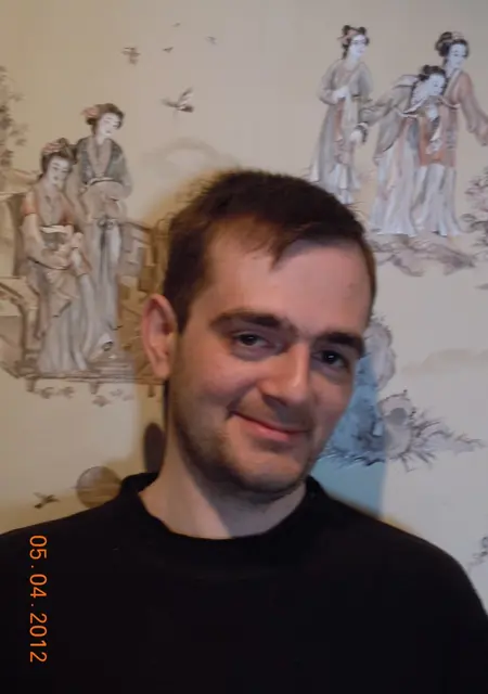 Стас из Каменского, мне 40, познакомлюсь для общения