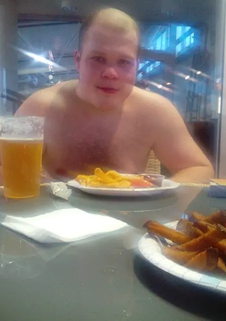 Максим из Таллина, мне 30, познакомлюсь без обязательств