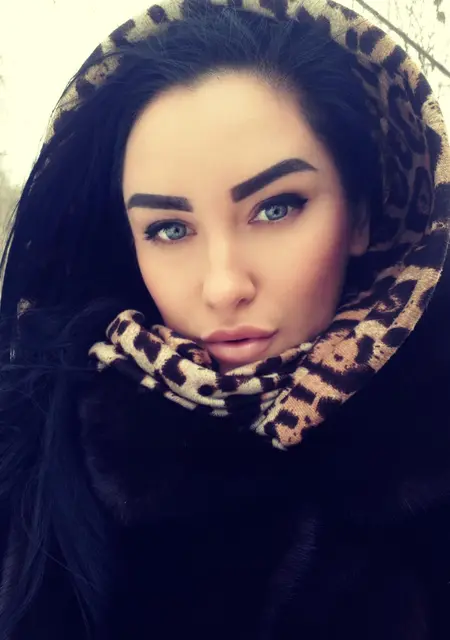 Виталина из Запорожья, мне 41, познакомлюсь для общения