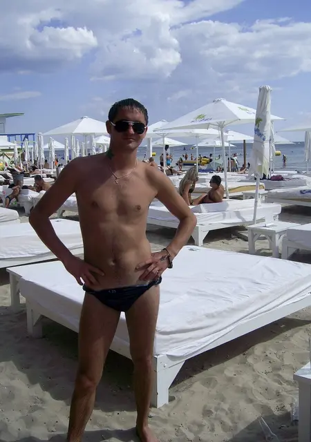 Я Женя, 39, из Солигорска, ищу знакомства без обязательств