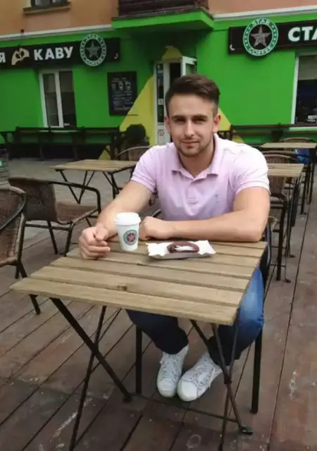 Миша из Тернополя, ищу на сайте знакомства на одну ночь