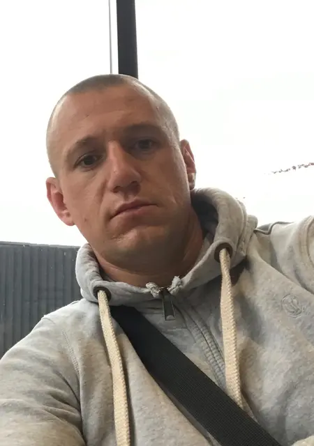 Я Юрій, 29, из Василькова, ищу знакомства без обязательств