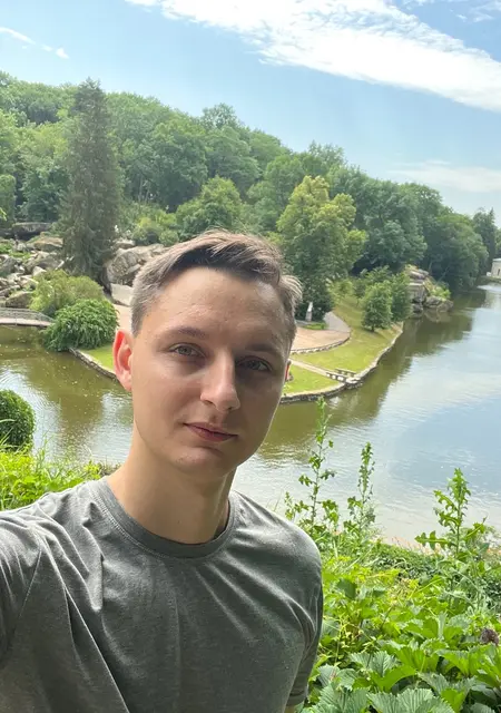 Я Ярослав, 27, из Смелы, ищу знакомства на одну ночь