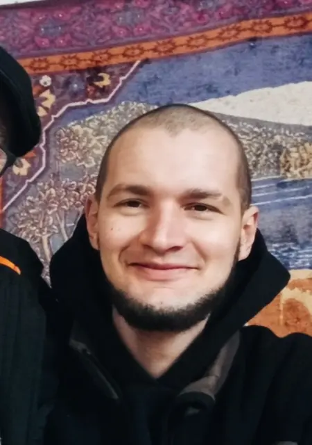 Я Ілля, 27 років, знайомлюсь на одну ніч у Прилуках