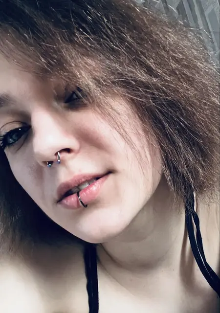 Я Алена, 25, знакомлюсь без обязательств в Амстердаме