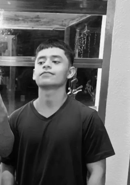 Yair из Пуэрто-вальярты, мне 19, познакомлюсь для вирта